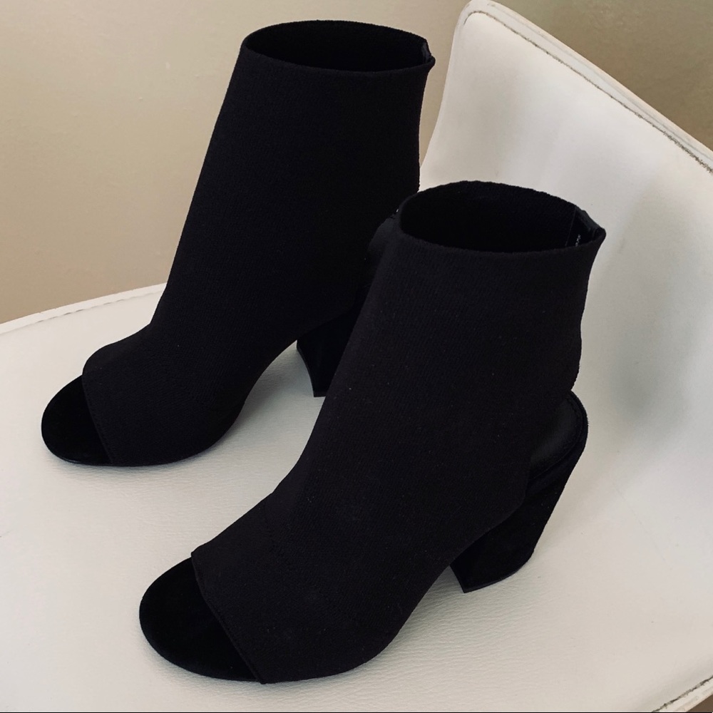 ‼️SOLD‼️‼️‼️‼️‼️STEVE MADDEN CUTOUT HEEL - Picture 2 of 7